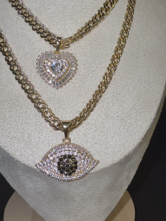 Thick chains with pendant